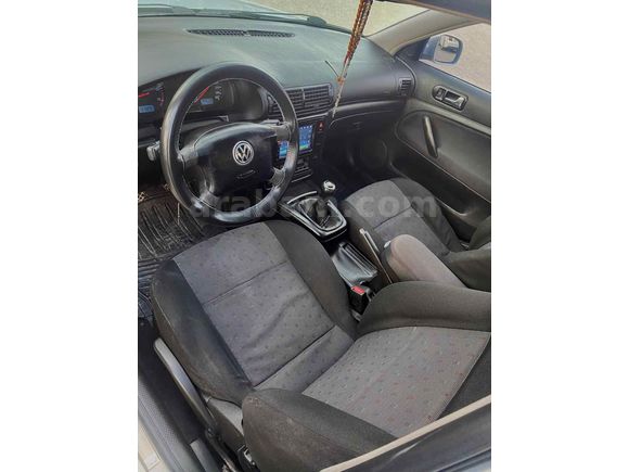Sahibinden Volkswagen Passat 1.8 Trendline 2000 Model 