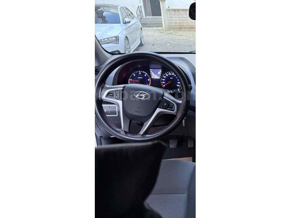 Sahibinden Hyundai Accent Blue 1.6 CRDI Mode Plus 2012 Model 