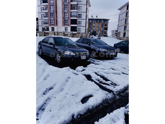 Sahibinden Honda Civic 1.4 i S 2000 Model 