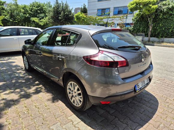 Sahibinden Renault Megane 1.5 dCi Touch Plus 2015 Model