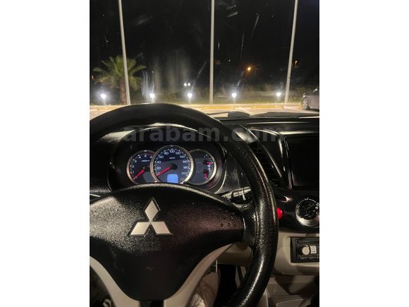 Sahibinden Mitsubishi L 200 4x2 Invite 2008 Model  201.000 km Siyah