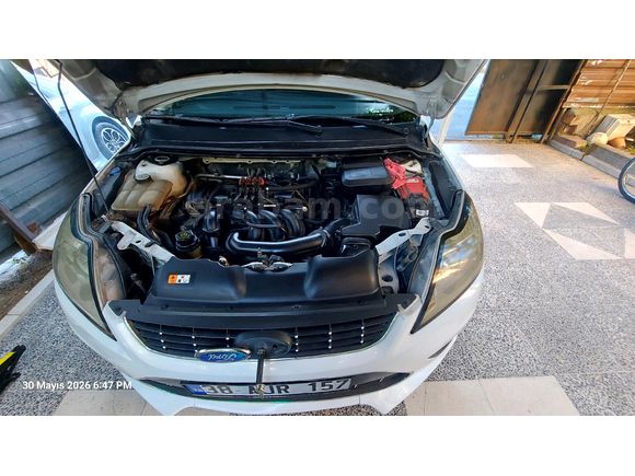 Sahibinden Ford Focus 1.6 Collection 2011 Model