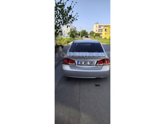 Sahibinden Honda Civic 1.6i VTEC Premium 2010 Model