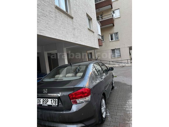 Sahibinden Honda City 1.4 LS 2009 Model 