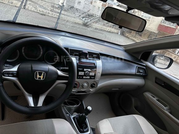 Sahibinden Honda City 1.4 LS 2009 Model 