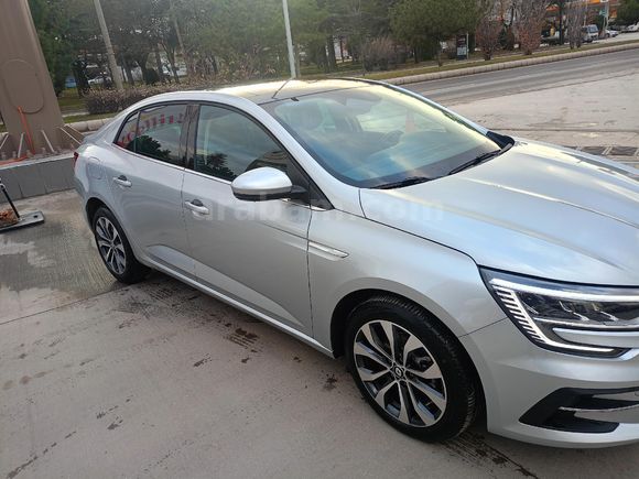 Sahibinden Renault Megane 1.3 TCe Icon 2024 Model