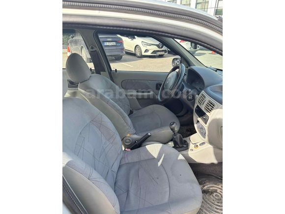 Sahibinden Renault Clio 1.4 Expression 2003 Model 