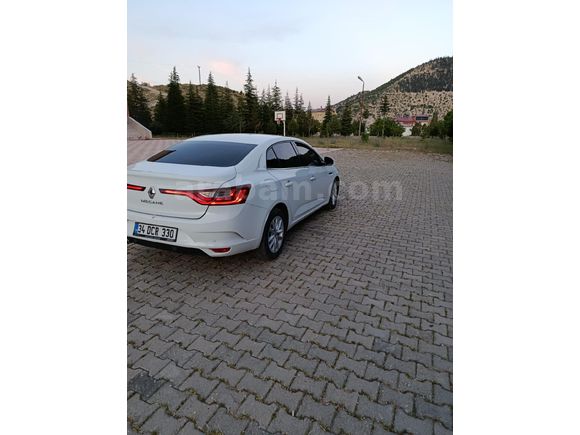 Sahibinden 2020 Model Renault Megane 1.5 Blue DCI Touch