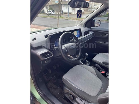 Sahibinden Ford Tourneo Courier 1.5 EcoBlue Titanium 2025 Model 