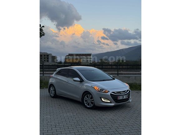 Sahibinden Hyundai i30 1.6 CRDi Elite 2013 Model 