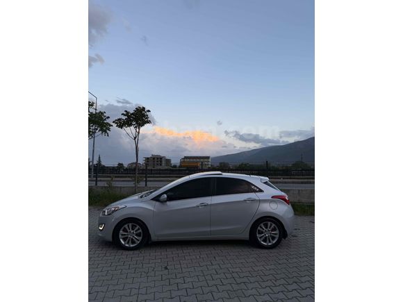 Sahibinden Hyundai i30 1.6 CRDi Elite 2013 Model 