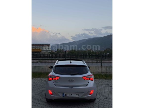 Sahibinden Hyundai i30 1.6 CRDi Elite 2013 Model 