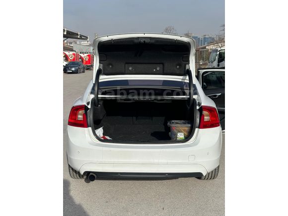 Sahibinden Volvo S60 1.6 D Premium 2014 Model
