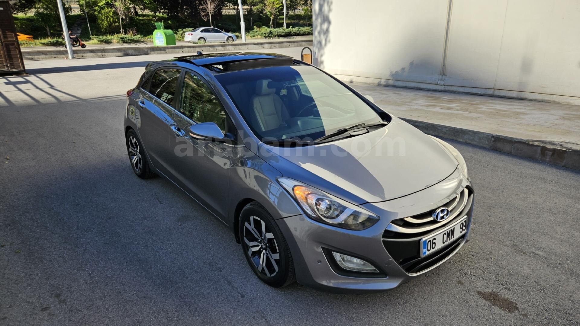 Sahibinden Hyundai i30 1.6 CRDi Elite 2013 Model Ankara 184.000 km Gri 1