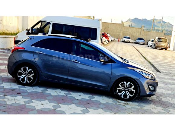 Sahibinden Hyundai i30 1.6 CRDi Elite 2013 Model Ankara