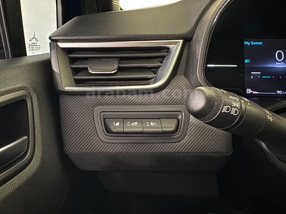 Renault Yetkili Bayi Günerlerden Hatasız Clio Alpine