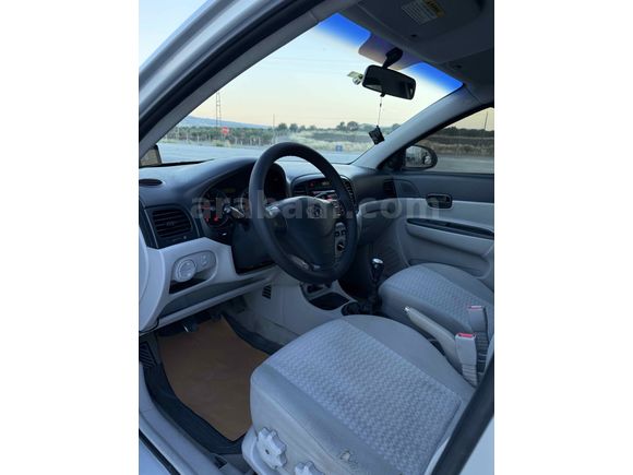 HYUNDAİ ACCENT ERA HATASIZ BOYASIZ 