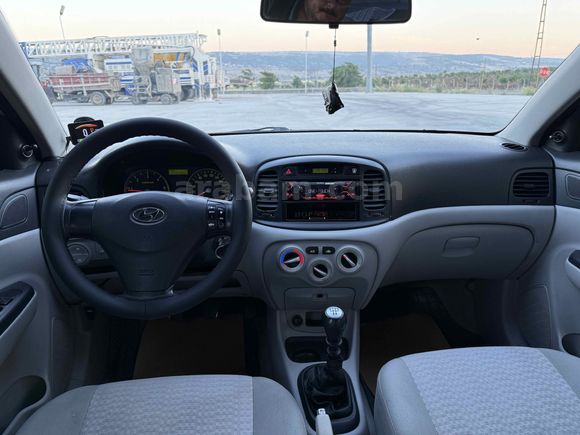 HYUNDAİ ACCENT ERA HATASIZ BOYASIZ 