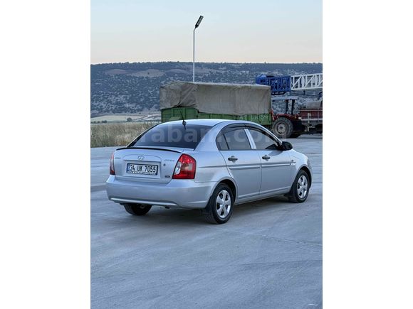 HYUNDAİ ACCENT ERA HATASIZ BOYASIZ 