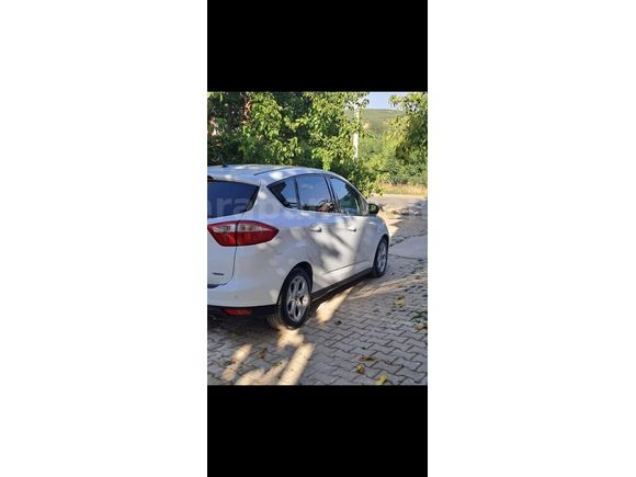Exper raporlu Ford C-max 1.6 TDCİ trend 2013 model 124 bin km'de l