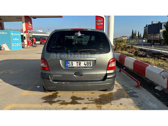 Sahibinden Renault Scenic 1.6 RXE 2000 Model