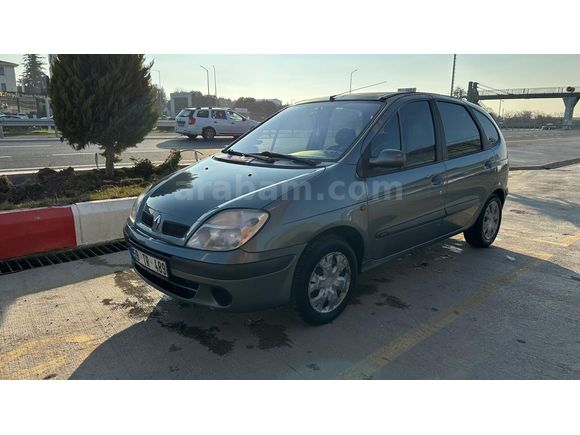 Sahibinden Renault Scenic 1.6 RXE 2000 Model