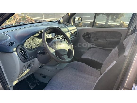 Sahibinden Renault Scenic 1.6 RXE 2000 Model