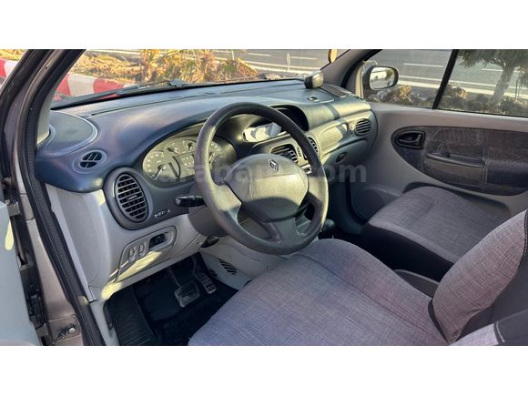 Sahibinden Renault Scenic 1.6 RXE 2000 Model