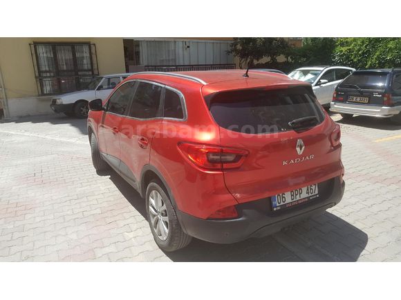 Sahibinden Renault Kadjar 1.2 TCe Touch 2016 Model  172.000 km Kırmızı