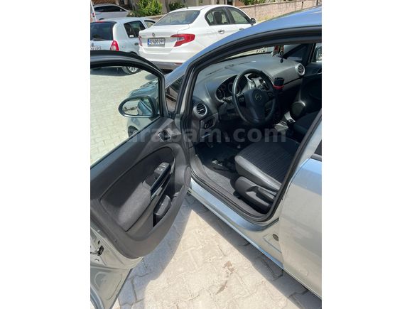 Sahibinden Opel Corsa 1.4 Twinport Active 2014 Model