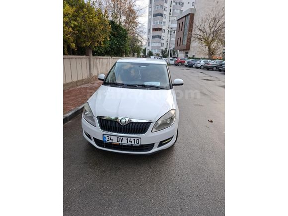 Sahibinden Skoda Fabia 1.4 Ambiente 2010 Model  283 km Beyaz