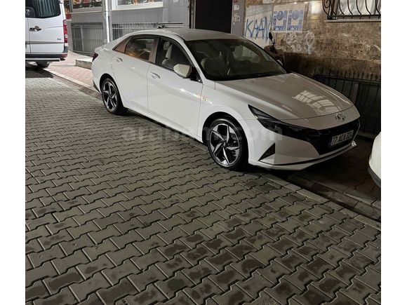 Sahibinden Hyundai Elantra 1.6 MPI Style Comfort 2022 Model 