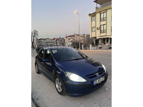 Sahibinden Peugeot 307 1.6 HDi XT 2005 Model  300.000 km Mavi
