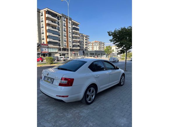 Sahibinden Skoda Octavia 1.6 TDI Elegance CR 2014 Model 