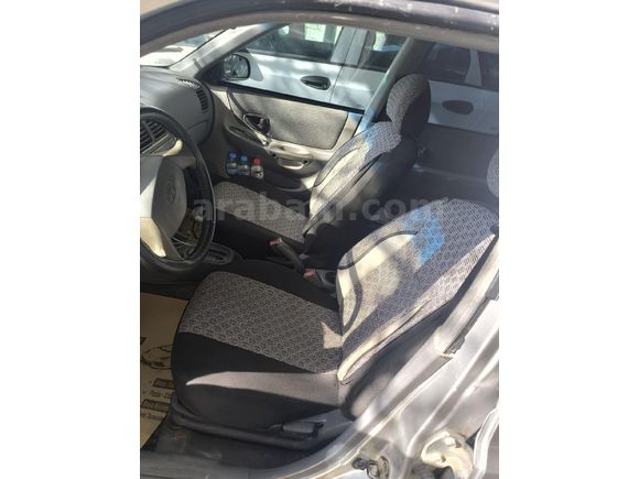 Sahibinden Hyundai Accent 1.3 LX 2000 Model İzmir