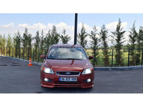 Sahibinden Ford Focus 1.6 Ghia 2006 Model