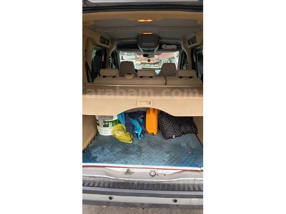 Sahibinden Ford Tourneo Connect 110PS 2012 Model