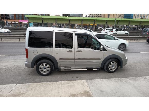 Sahibinden Ford Tourneo Connect 110PS 2012 Model