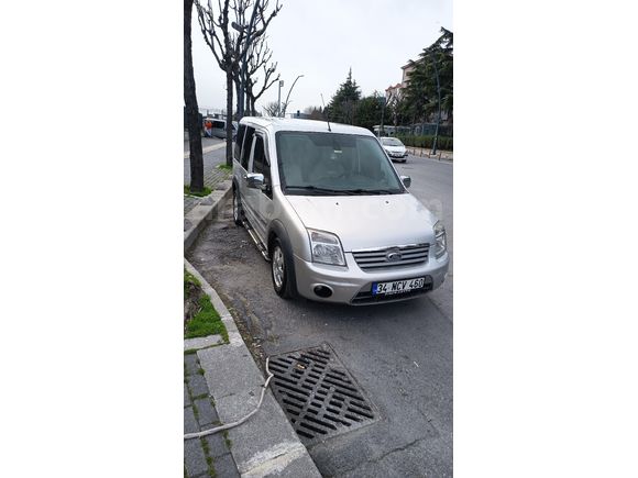 Sahibinden Ford Tourneo Connect 110PS 2012 Model