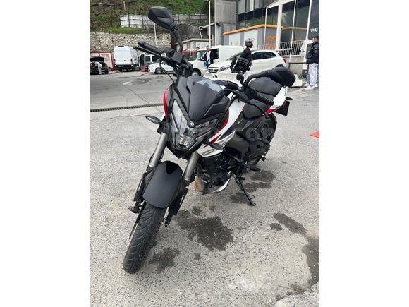 2500 km Bajaj Pulsar NS 200 UG