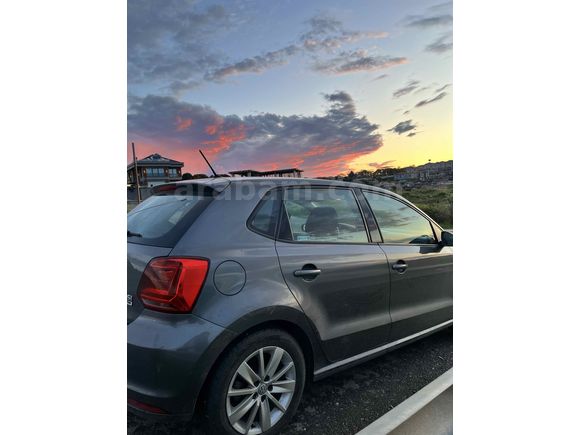 Sahibinden Volkswagen Polo 1.2 TSi Comfortline 2015 Model  120.000 km Beyaz