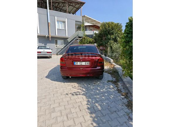 Sahibinden Opel Astra 1.6 CD 2000 Model  330.000 km Bordo