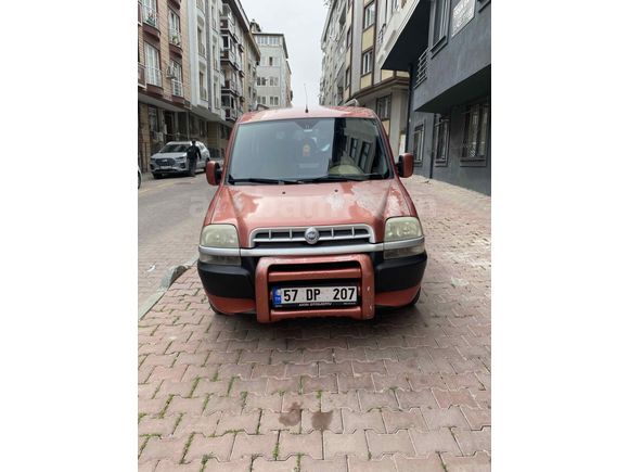 Sahibinden Fiat Doblo Combi 1.3 Multijet Premio 2005 Model  225.000 km Kırmızı