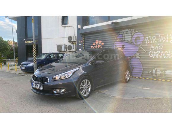 Sahibinden Kia Ceed 1.6 CRDi Concept 2012 Model 