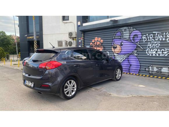 Sahibinden Kia Ceed 1.6 CRDi Concept 2012 Model 