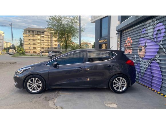 Sahibinden Kia Ceed 1.6 CRDi Concept 2012 Model 