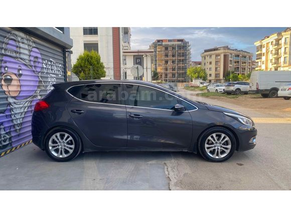 Sahibinden Kia Ceed 1.6 CRDi Concept 2012 Model 