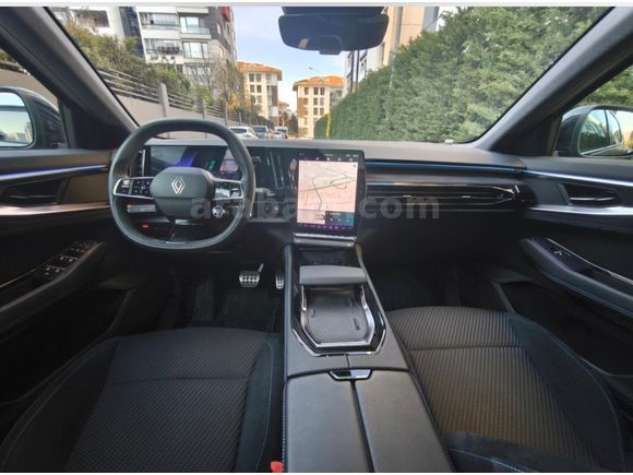 Sahibinden Renault Austral 1.3 Hybrid Techno Esprit Alpine 2024 Model