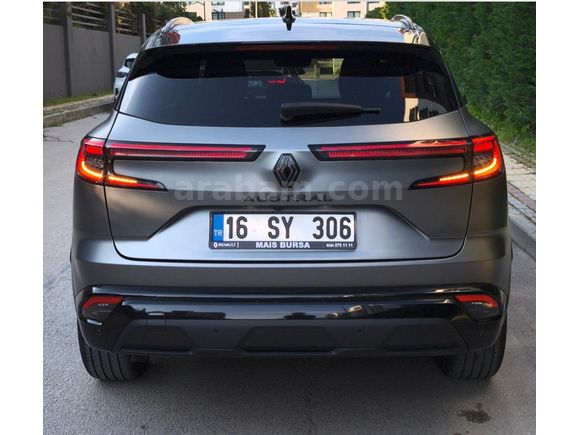 Sahibinden Renault Austral 1.3 Hybrid Techno Esprit Alpine 2024 Model