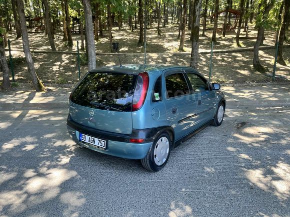  Opel Corsa 1.0 Eco Club 2003 Model 